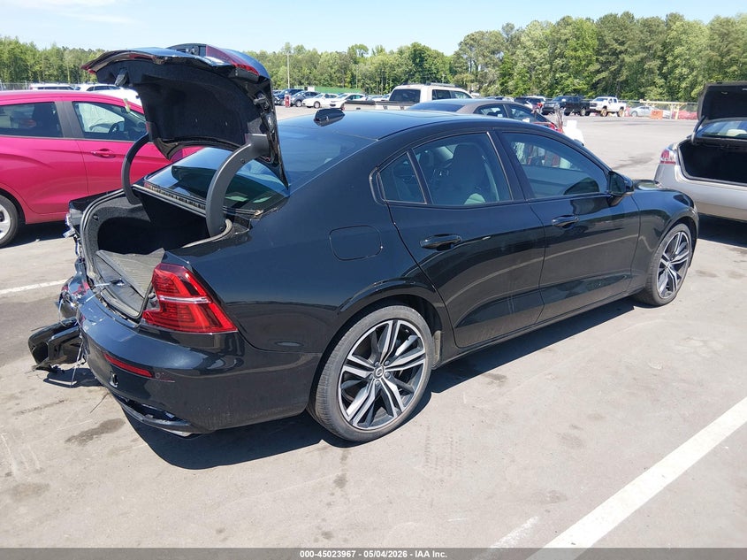 2022 Volvo S60 VIN 7JRBR0FZ4NG154487 IAAI salvage auction — REAR END, Salvage (North Carolina), sold $9,800 on 2026-08-12 (photo 4)