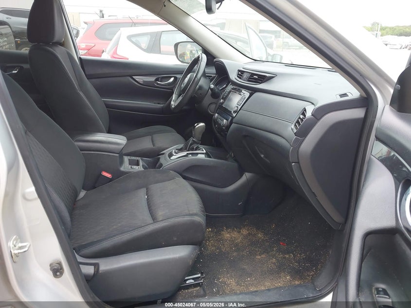 2017 Nissan Rogue VIN KNMAT2MV3HP613259 IAAI salvage auction — HAIL, Clear (Oklahoma), sold $2,175 on 2026-07-22 (photo 5)