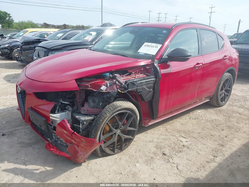 2020 Alfa romeo Stelvio VIN ZASPAJAN1L7C91252 IAAI salvage auction — LEFT FRONT, Original (Texas), sold $3,900 on 2026-07-29 (photo 2)