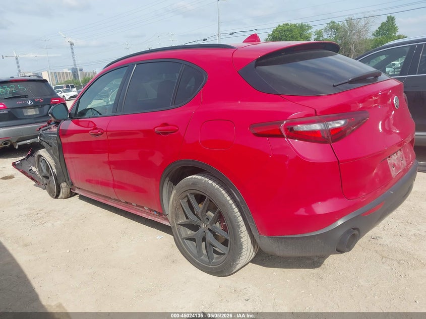 2020 Alfa romeo Stelvio VIN ZASPAJAN1L7C91252 IAAI salvage auction — LEFT FRONT, Original (Texas), sold $3,900 on 2026-07-29 (photo 3)