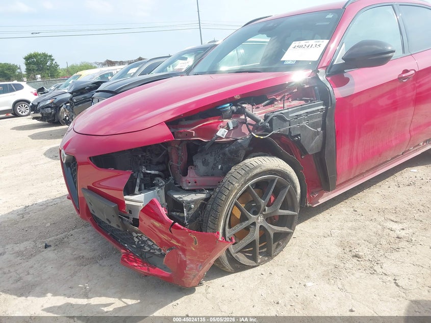 2020 Alfa romeo Stelvio VIN ZASPAJAN1L7C91252 IAAI salvage auction — LEFT FRONT, Original (Texas), sold $3,900 on 2026-07-29 (photo 6)