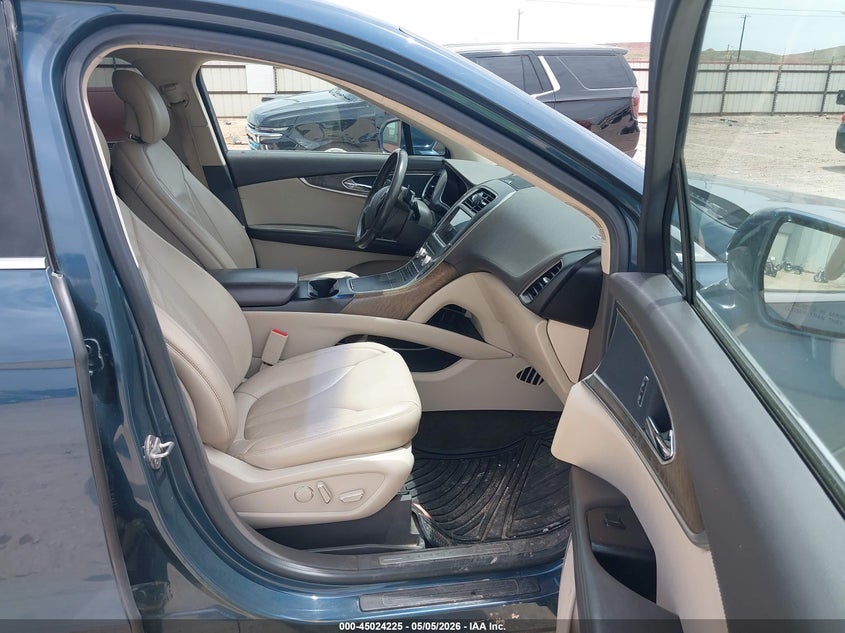 2016 Lincoln Mkx VIN 2LMTJ6KR4GBL89517 IAAI salvage auction — FRONT END, Original (Texas), sold $3,325 on 2026-07-09 (photo 5)