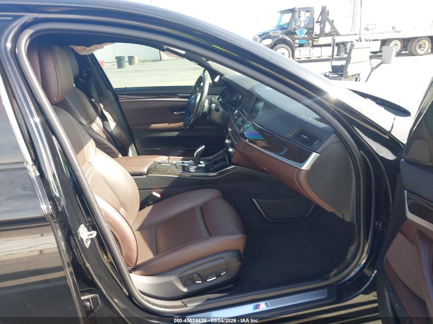 2016 BMW 5er VIN WBA5A5C52GG353958 IAAI salvage auction — LEFT SIDE, Salvage (California), sold $4,950 on 2026-08-02 (photo 5)