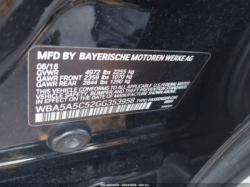 2016 BMW 5er VIN WBA5A5C52GG353958 IAAI salvage auction — LEFT SIDE, Salvage (California), sold $4,950 on 2026-08-02 (photo 9)