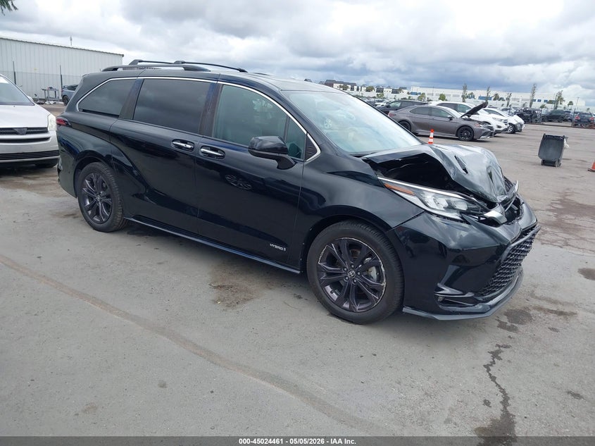 2021 Toyota Sienna VIN 5TDDRKECXMS054950 IAAI salvage auction — FRONT END, Salvage (California), sold $13,000 on 2026-07-27 (photo 1)