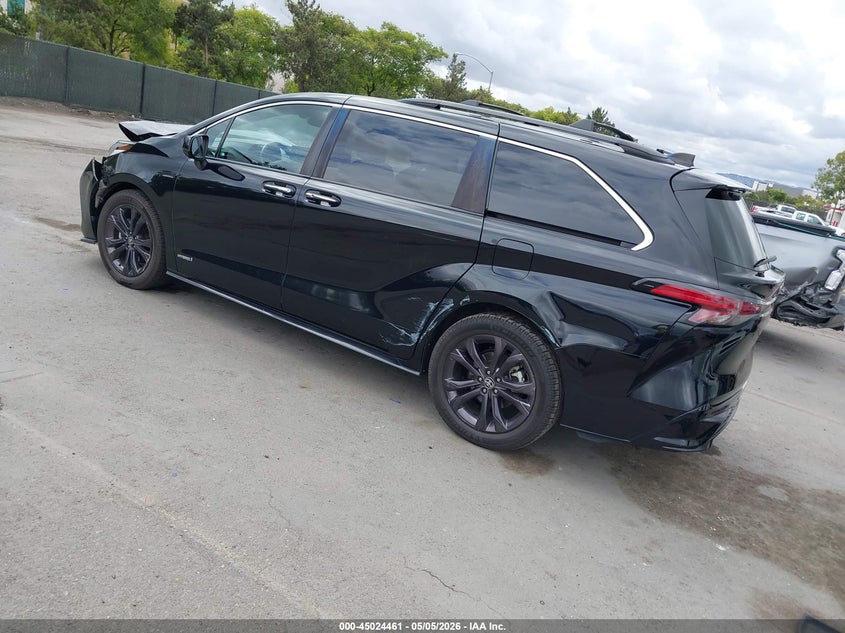 2021 Toyota Sienna VIN 5TDDRKECXMS054950 IAAI salvage auction — FRONT END, Salvage (California), sold $13,000 on 2026-07-27 (photo 3)