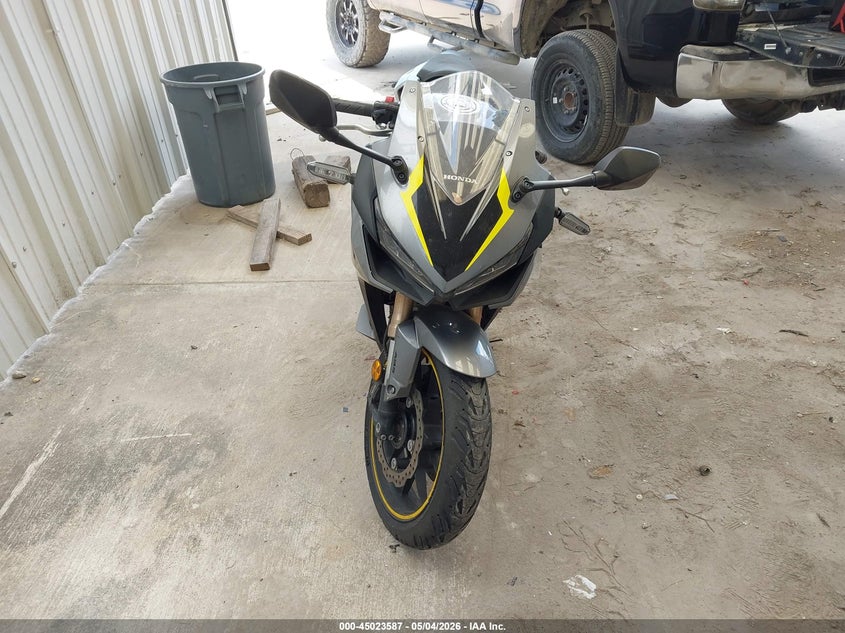 2023 Honda Cbr VIN MLHPC625XP5401017 IAAI salvage auction — SIDE, Original (Texas), sold $1,050 on 2026-07-28 (photo 5)