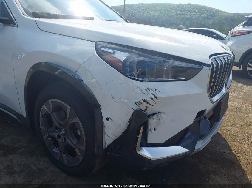 2026 BMW X1 VIN WBX73EF01T5618108 IAAI salvage auction — RIGHT FRONT, Salvage Title, sold $18,800 on 2026-07-12 (photo 6)