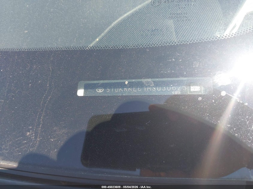 2021 Toyota Sienna VIN 5TDKRKEC1MS030625 IAAI salvage auction — RIGHT FRONT, Salvage (North Carolina), sold $8,100 on 2026-07-23 (photo 9)