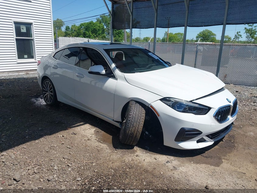2023 BMW 2er VIN WBA73AK06P7L74667 IAAI salvage auction — LEFT FRONT, Salvage (Delaware), sold $4,200 on 2026-07-06 (photo 1)
