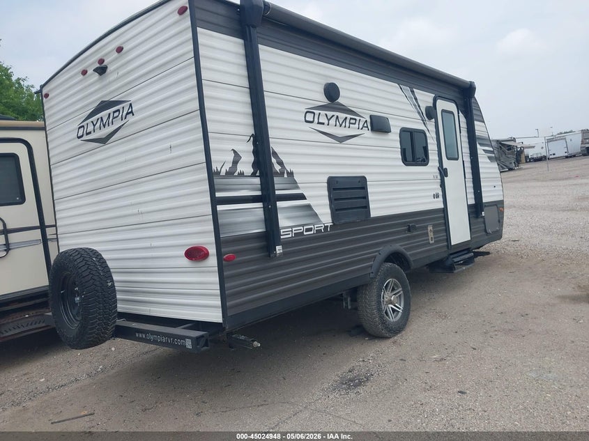 2022 Highland ridge Olympia VIN 58TB40AK5N14K3666 IAAI salvage auction — HAIL, Original (Texas), sold $1,150 on 2026-07-28 (photo 4)