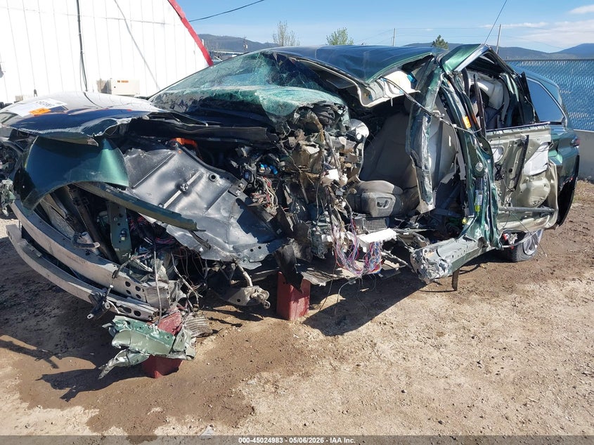 2023 Toyota Sienna VIN 5TDKSKFC4PS087201 IAAI salvage auction — ROLLOVER, Salvage (Montana), sold $2,075 on 2026-07-15 (photo 2)
