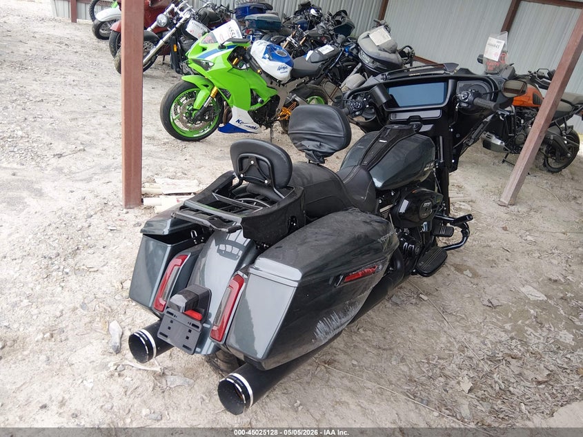 2025 Harley-davidson Street glide VIN 1HD1KB716SB606899 IAAI salvage auction — ROLLOVER, Salvage (Tennessee), sold $11,500 on 2026-07-07 (photo 4)