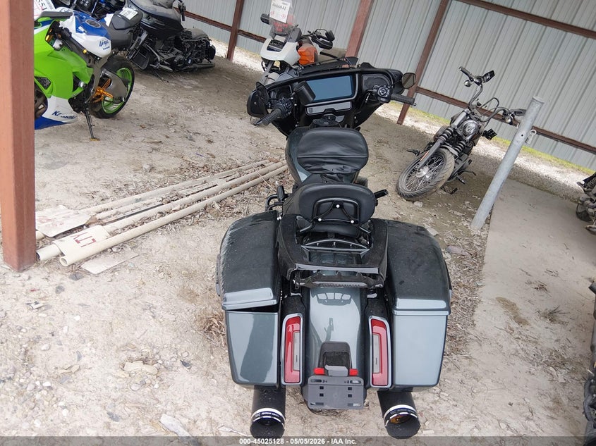 2025 Harley-davidson Street glide VIN 1HD1KB716SB606899 IAAI salvage auction — ROLLOVER, Salvage (Tennessee), sold $11,500 on 2026-07-07 (photo 6)