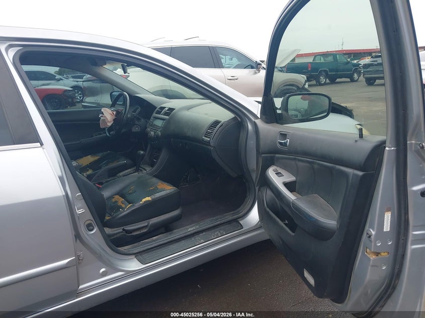 2004 Honda Accord VIN JHMCM568X4C004586 IAAI salvage auction — FRONT END, Salvage (Arizona), sold $325 on 2026-07-07 (photo 5)