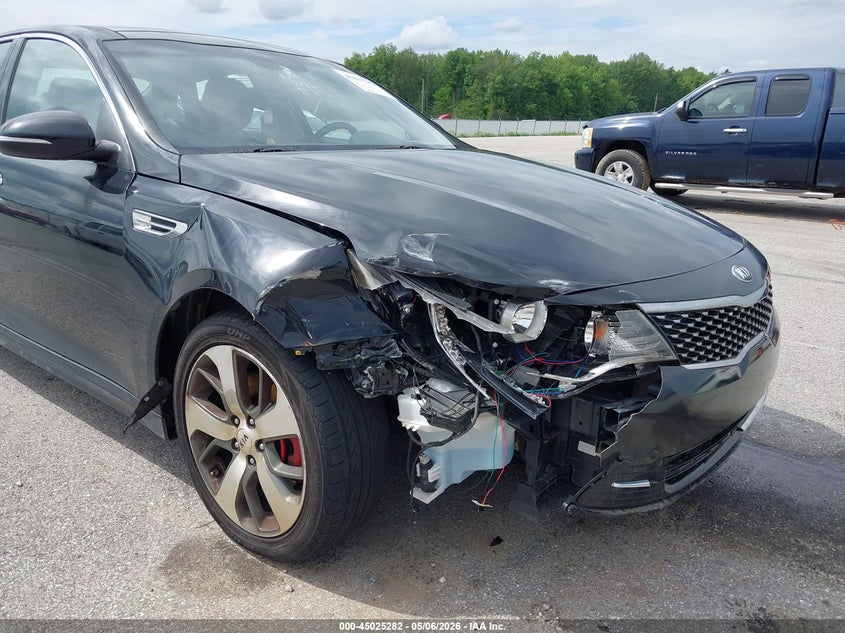 2018 Kia Optima VIN 5XXGW4L23JG246591 IAAI salvage auction — RIGHT FRONT, Salvage Title, sold $2,050 on 2026-07-12 (photo 6)