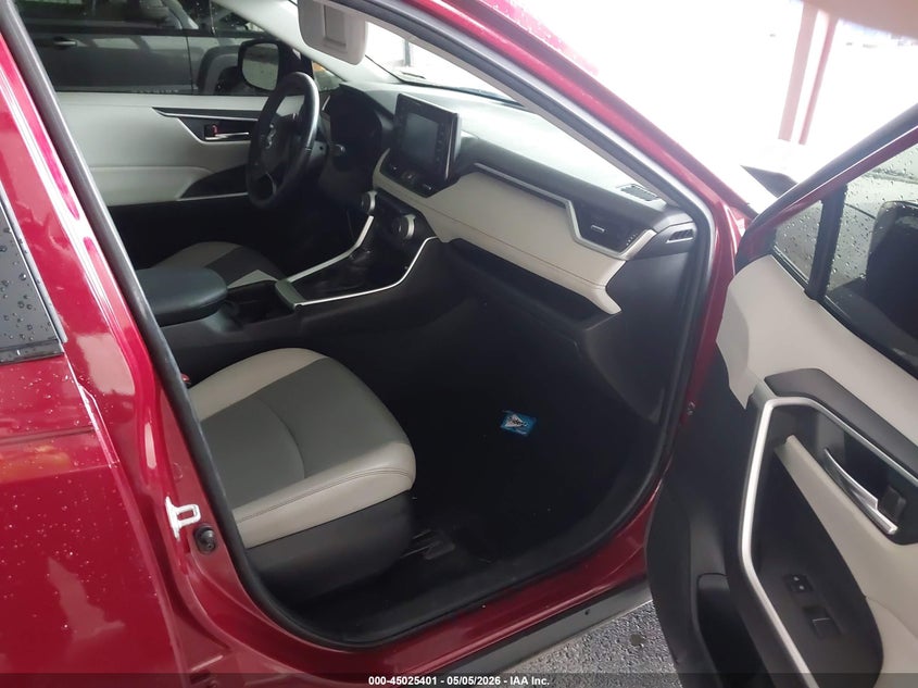 2019 Toyota Rav 4 VIN JTMC1RFV3KD517113 IAAI salvage auction — LEFT SIDE, Salvage (Indiana), sold $9,550 on 2026-07-23 (photo 5)