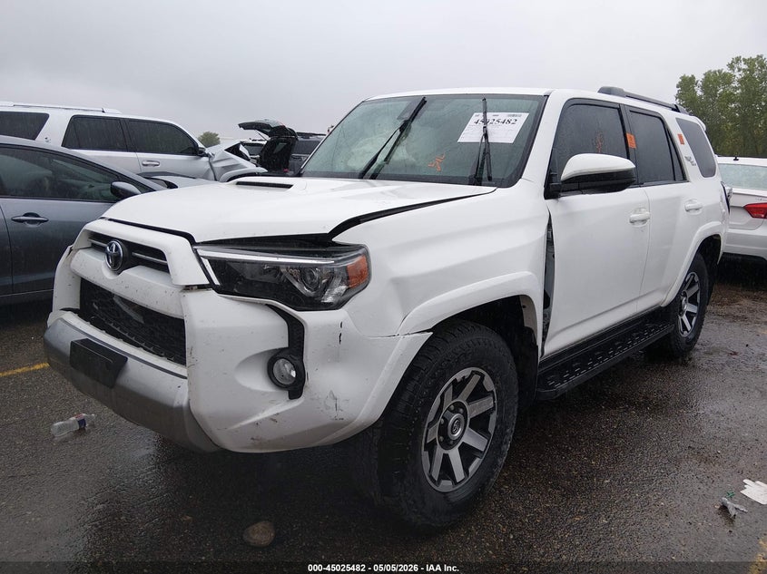 2020 Toyota 4runner VIN JTEBU5JR2L5783106 IAAI salvage auction — LEFT & RIGHT, Salvage (Colorado), sold $5,600 on 2026-07-28 (photo 2)