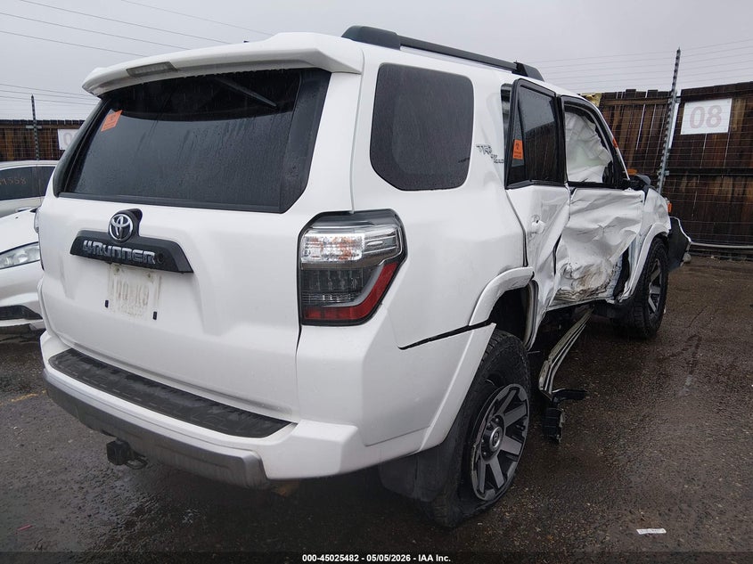 2020 Toyota 4runner VIN JTEBU5JR2L5783106 IAAI salvage auction — LEFT & RIGHT, Salvage (Colorado), sold $5,600 on 2026-07-28 (photo 4)