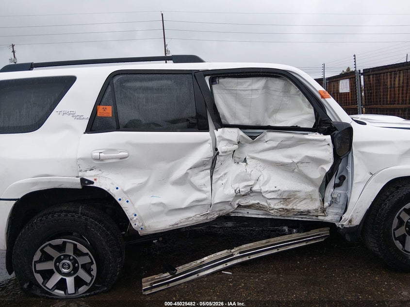2020 Toyota 4runner VIN JTEBU5JR2L5783106 IAAI salvage auction — LEFT & RIGHT, Salvage (Colorado), sold $5,600 on 2026-07-28 (photo 6)
