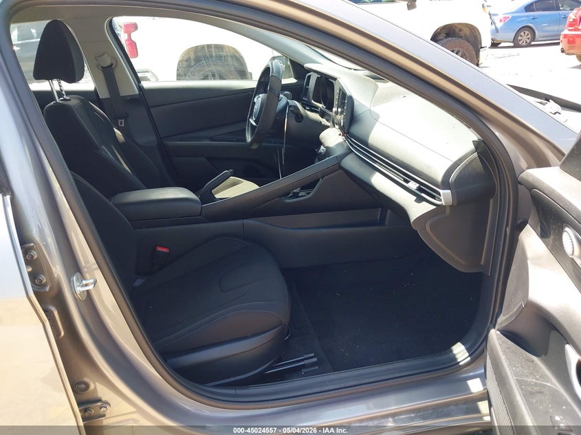 2023 Hyundai Elantra VIN KMHLM4AG1PU395471 IAAI salvage auction — REAR END, Salvage Title, sold $5,800 on 2026-07-08 (photo 5)