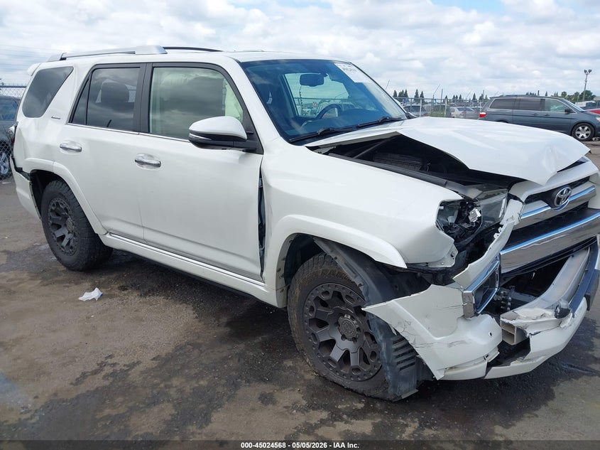 2019 Toyota 4runner VIN JTEBU5JR6K5686277 IAAI salvage auction — REAR END, Salvage (California), sold $17,200 on 2026-07-10 (photo 1)