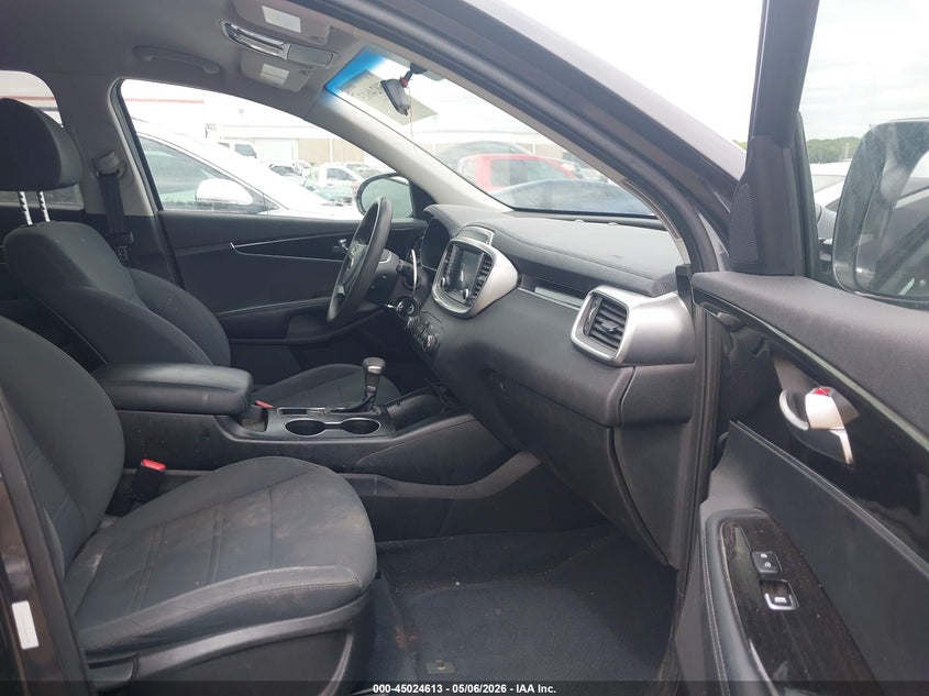 2019 Kia Sorento VIN 5XYPG4A36KG520890 IAAI salvage auction — LEFT REAR, Clear (Oklahoma), sold $3,350 on 2026-07-15 (photo 5)