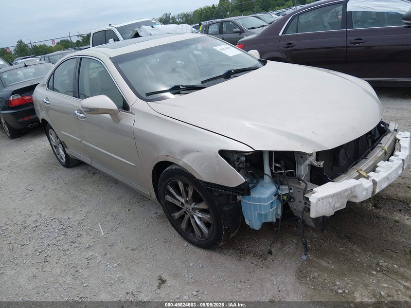 2011 Lexus ES VIN JTHBK1EGXB2448055 IAAI salvage auction — FRONT & REAR, Salvage (Kentucky), sold $725 on 2026-07-31 (photo 1)
