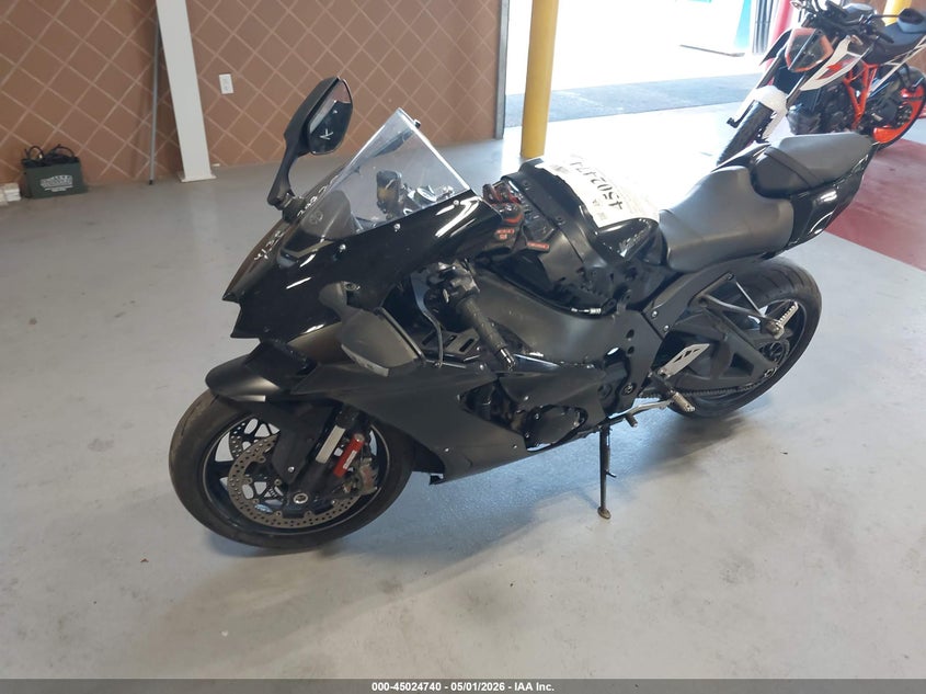2025 Kawasaki Zx VIN JKBZXVL17SA019653 IAAI salvage auction — THEFT, Salvage (Nevada), sold $5,500 on 2026-07-14 (photo 2)