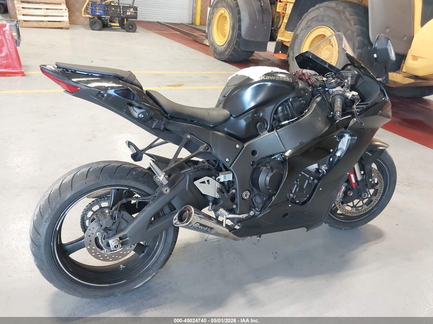 2025 Kawasaki Zx VIN JKBZXVL17SA019653 IAAI salvage auction — THEFT, Salvage (Nevada), sold $5,500 on 2026-07-14 (photo 4)