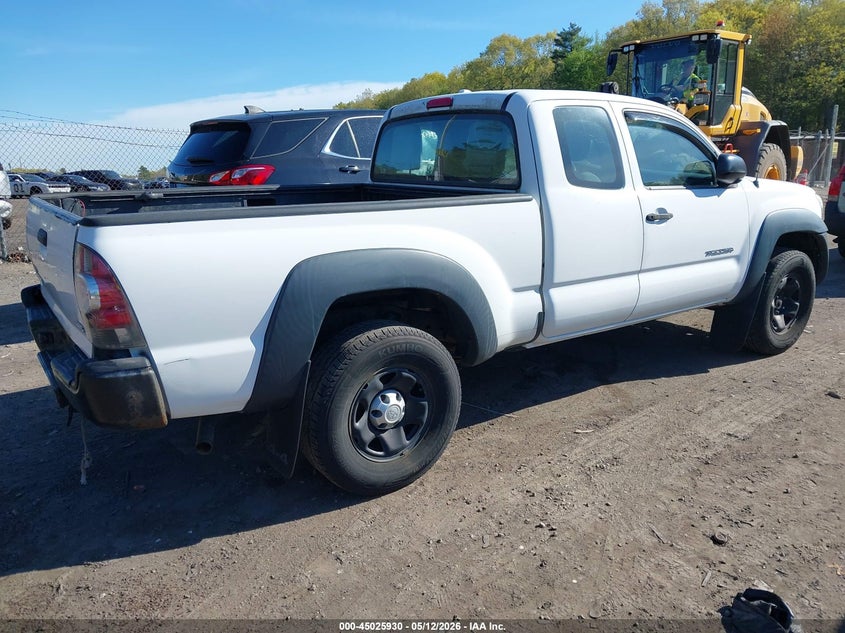 2010 Toyota Tacoma VIN 5TEUU4EN8AZ706216 IAAI salvage auction — NORMAL WEAR, Clear (Massachusetts), sold $575 on 2026-07-28 (photo 4)