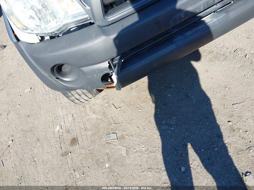 2010 Toyota Tacoma VIN 5TEUU4EN8AZ706216 IAAI salvage auction — NORMAL WEAR, Clear (Massachusetts), sold $575 on 2026-07-28 (photo 6)