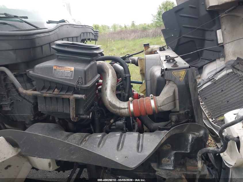 2020 International VIN 1HTEUMML0LH065462 IAAI salvage auction — REPOSSESSION, Clear (North Carolina), sold $5,100 on 2026-07-08 (photo 9)
