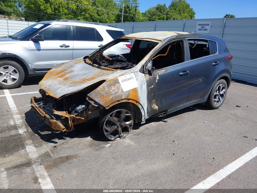 2020 Kia Sportage VIN KNDPM3AC5L7664769 IAAI salvage auction — ENGINE BURN, Non-Repairable (Tennessee), sold $150 on 2026-07-14 (photo 2)