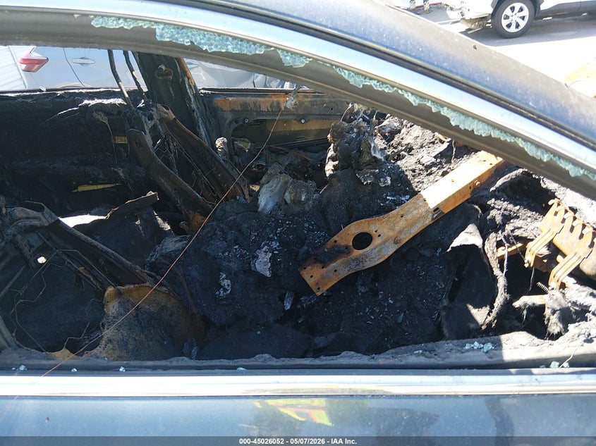 2020 Kia Sportage VIN KNDPM3AC5L7664769 IAAI salvage auction — ENGINE BURN, Non-Repairable (Tennessee), sold $150 on 2026-07-14 (photo 5)