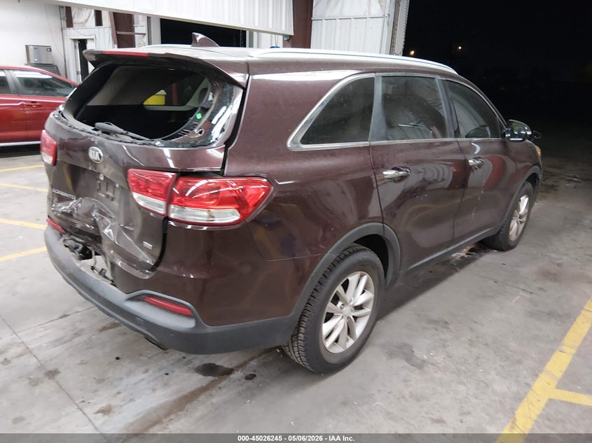 2017 Kia Sorento VIN 5XYPG4A38HG296627 IAAI salvage auction — REAR END, Salvage (Arizona), sold $2,100 on 2026-07-28 (photo 4)