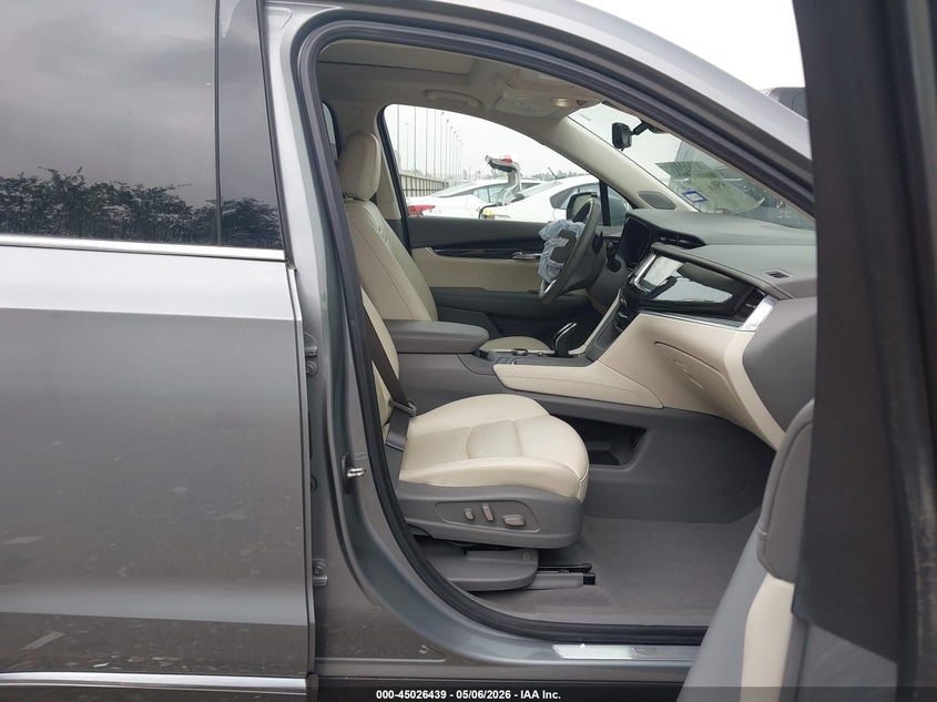 2023 Cadillac Xt6 VIN 1GYKPCRSXPZ118955 IAAI salvage auction — FRONT END, Original (Texas), sold $8,800 on 2026-07-09 (photo 5)