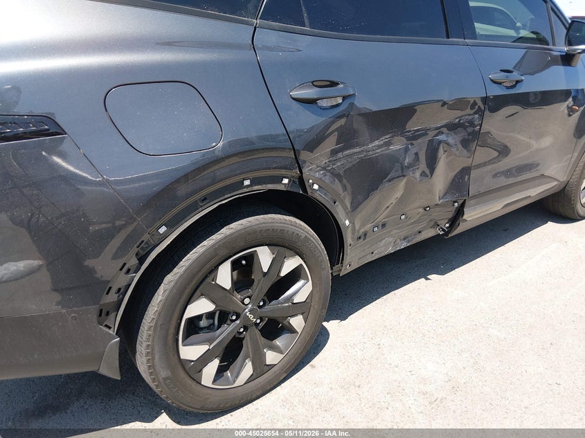 2024 Kia Sportage VIN KNDPZDDHXR7122803 IAAI salvage auction — SIDE, Salvage (California), sold $17,050 on 2026-07-16 (photo 6)