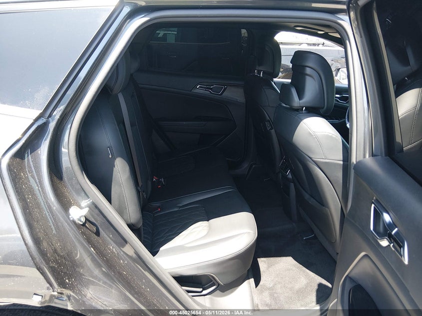 2024 Kia Sportage VIN KNDPZDDHXR7122803 IAAI salvage auction — SIDE, Salvage (California), sold $17,050 on 2026-07-16 (photo 8)