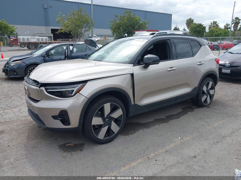 2023 Volvo Xc40 VIN YV4ED3UM8P2070625 IAAI salvage auction — FRONT END, Wait Title, sold $8,500 on 2026-08-31 (photo 2)