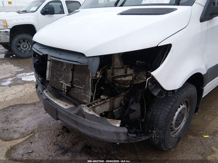 2020 Mercedes-benz Sprinter VIN W1W4ECHY5LT039611 IAAI salvage auction — FRONT END, Salvage (Ohio), sold $9,650 on 2026-07-15 (photo 6)