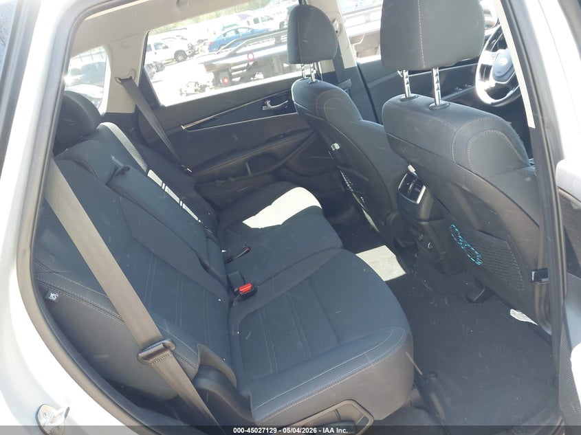 2019 Kia Sorento VIN 5XYPGDA39KG574670 IAAI salvage auction — RIGHT FRONT, Clear (Michigan), sold $3,500 on 2026-07-20 (photo 8)