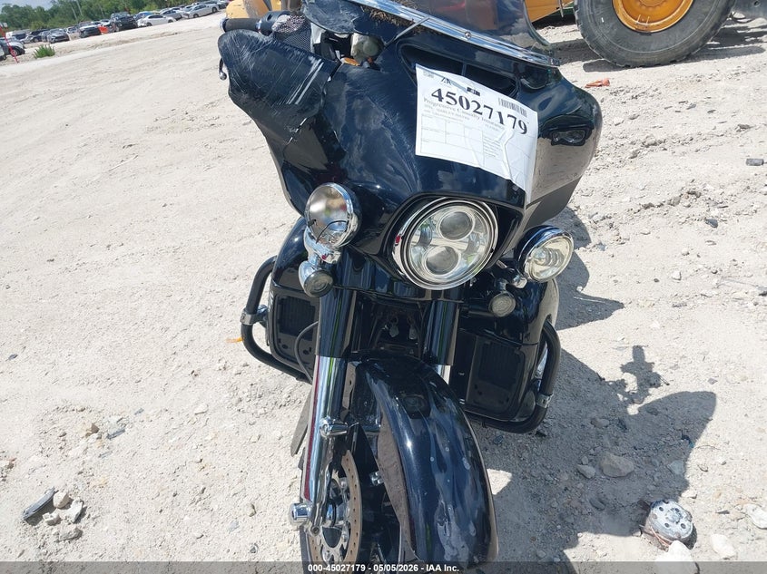2016 Harley-davidson Street glide VIN 1HD1PXN14GB951731 IAAI salvage auction — ALL OVER, Rebuildable (Florida), sold $4,150 on 2026-09-14 (photo 5)