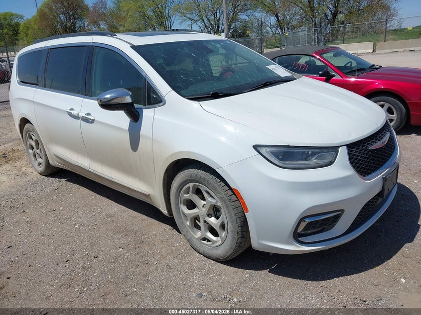 2023 Chrysler Pacifica VIN 2C4RC1GG7PR529260 — IAAI salvage auction photo