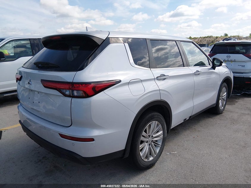 2024 Mitsubishi Outlander VIN JA4J3UA83RZ016493 IAAI salvage auction — FRONT END, Salvage (Texas), sold $6,000 on 2026-07-16 (photo 4)
