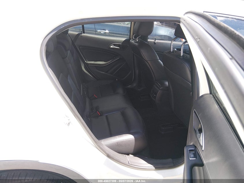 2015 Mercedes-benz Gla-klasse VIN WDCTG4GBXFJ090603 IAAI salvage auction — RIGHT SIDE, Salvage (Missouri), sold $2,600 on 2026-08-05 (photo 8)