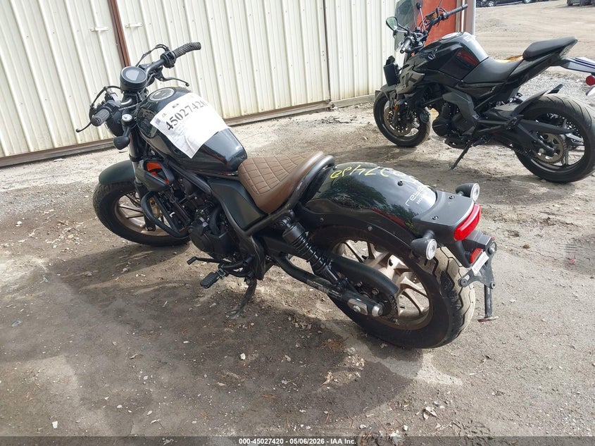 2024 Honda Cm VIN MLHPC5605R5700104 IAAI salvage auction — SIDE, Salvage (Virginia), sold $750 on 2026-07-14 (photo 3)