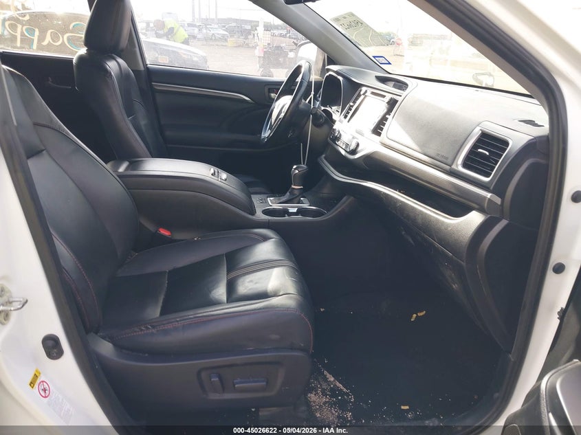 2019 Toyota Highlander VIN 5TDKZRFH7KS302420 IAAI salvage auction — LEFT SIDE, Original (Texas), sold $7,750 on 2026-07-14 (photo 5)