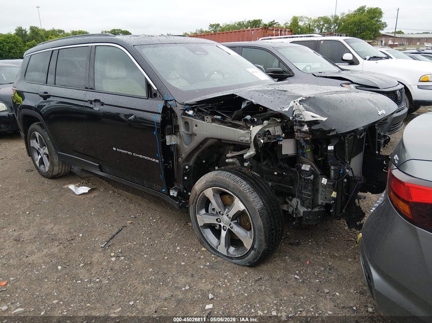2025 Jeep Grand cherokee VIN 1C4RJKBG2S8663259 IAAI salvage auction — FRONT END, Salvage Title, sold $16,550 on 2026-10-15 (photo 1)