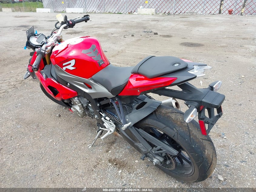 2016 BMW S 1000 VIN WB10D1207GZ696530 IAAI salvage auction — RIGHT SIDE, Salvage (Ohio), sold $3,100 on 2026-07-14 (photo 3)